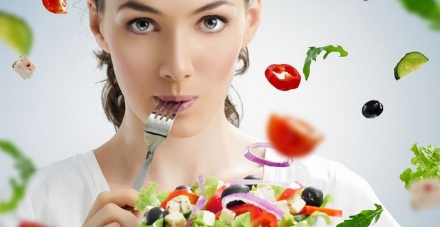 dietaok 2 1 ¿Qué es más sano, consumir verduras crudas o cocidas?