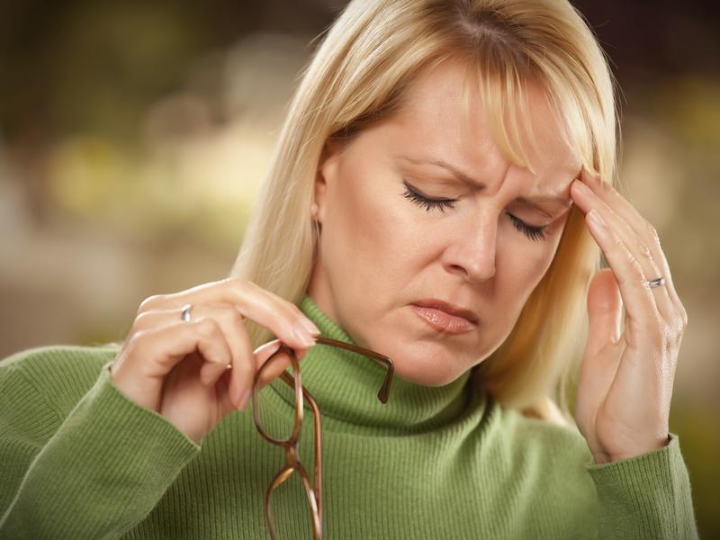La Fibromialgia se caracteriza por dolores de cabeza y cansancio