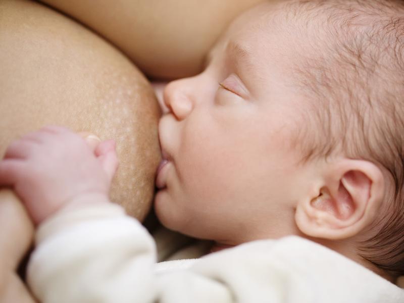 Existen señales que ponen en duda la correcta alimentación de los neonatos; sin embargo no todas representan un problema