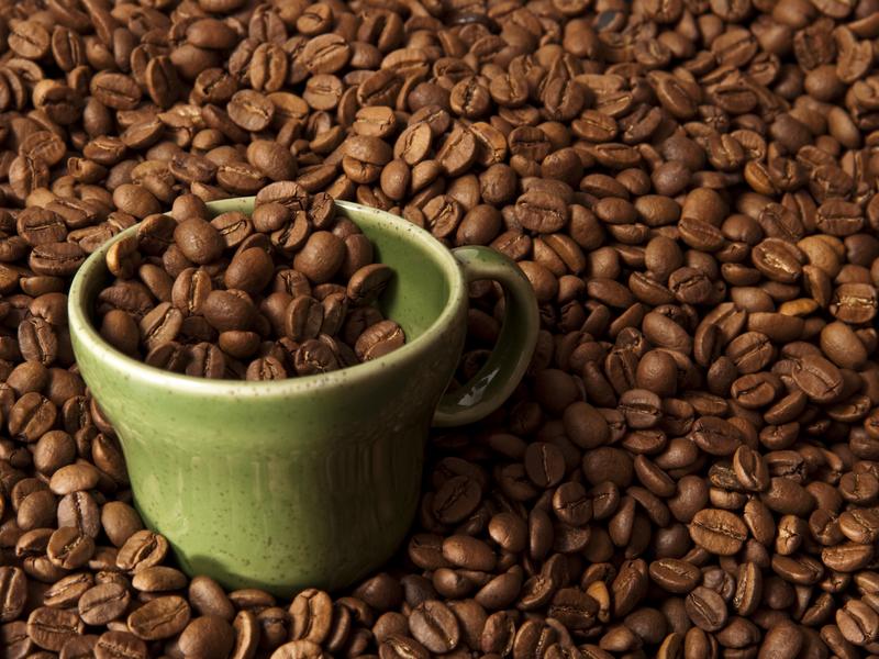 La cafeína en pequeñas dosis es un gran estimulante, pero se deben evitar los excesos