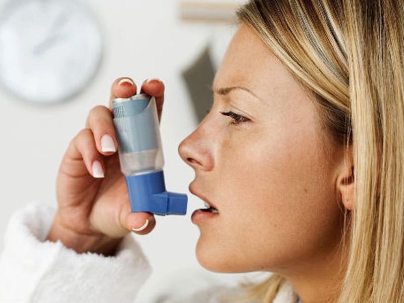 Las personas que tienen asma, deben realizar una actividad física limitada