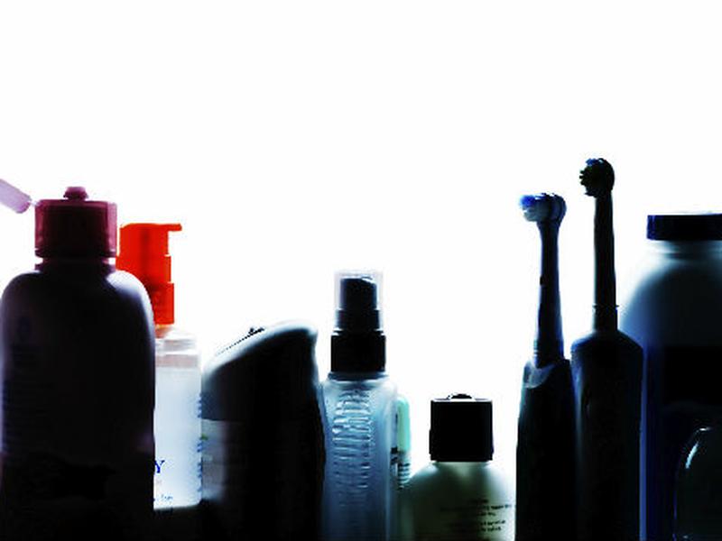 Los podemos encontrar en cremas dermatológicas, cataplasmas, productos de belleza, shampoos, acondicionadores, lociones, limpiad