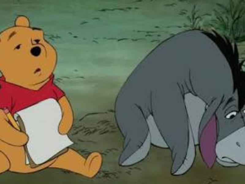 Una imagen de Winnie Pooh con Puerquito y Tigger. 