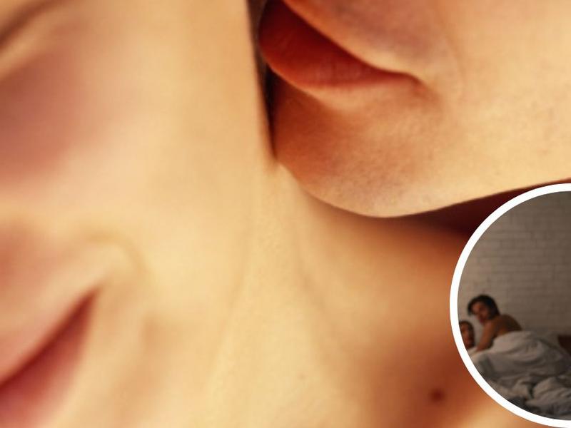 Hombre besa en el cuello a pareja infidelidad