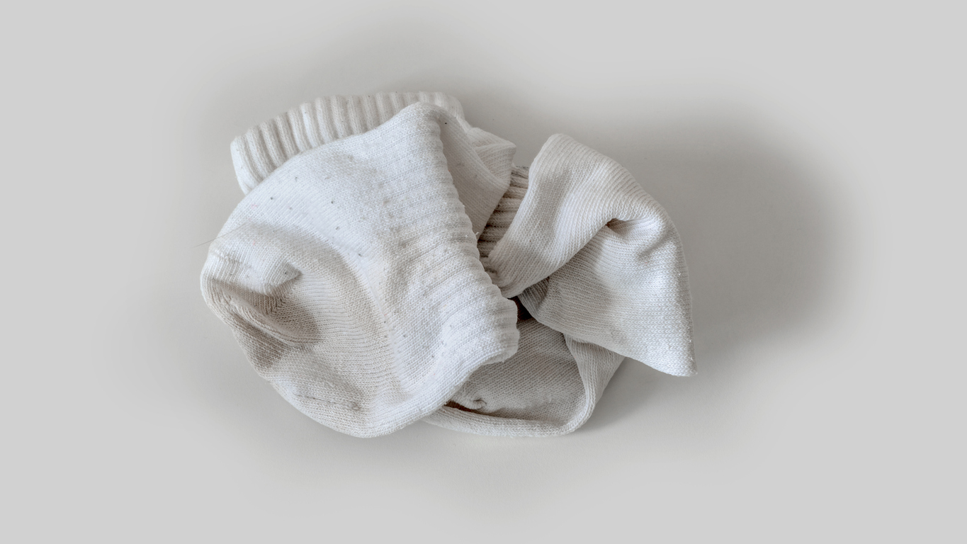 3 méthodes ECO qui blanchissent les chaussettes les plus sales et les plus abîmées