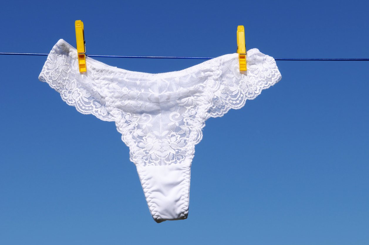Elimina las manchas de menstruación de tu ropa interior en minutos: 4 trucos infalibles