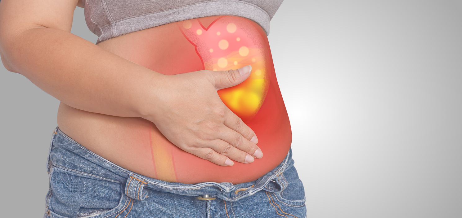 Si tienes dolor en esta zona del abdomen puede tratarse de úlceras, las cuales, causan dolor agudo en esta parte del cuerpo. 