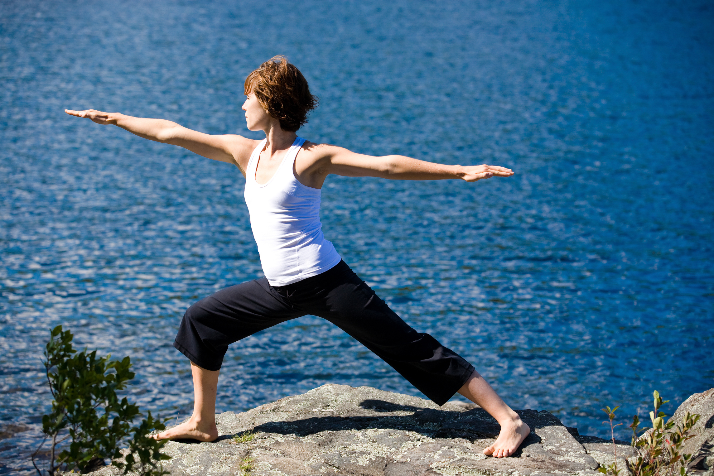 Libera el estrés con hatha yoga | Salud180