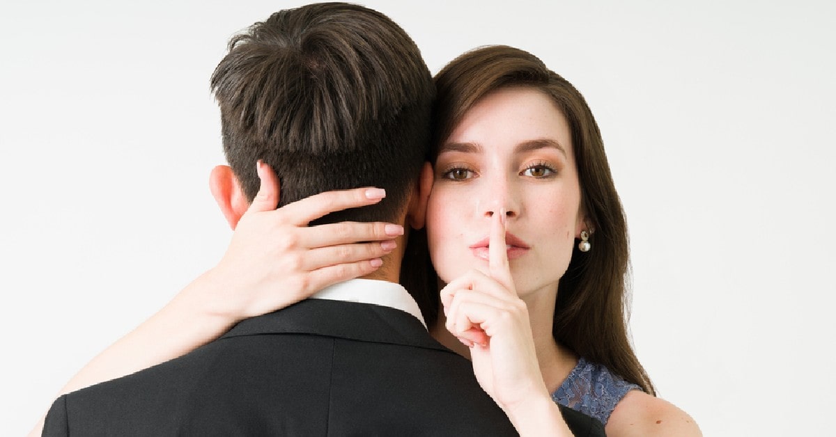 7 señales de que tu pareja te es infiel, la ciencia lo descubrió