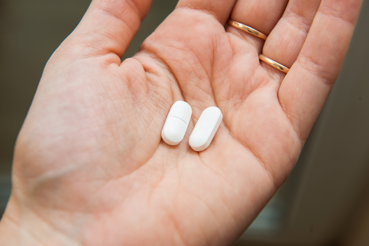 Intoxicación por medicamentos: 4 cosas que nunca debes hacer para “cortar” los síntomas
