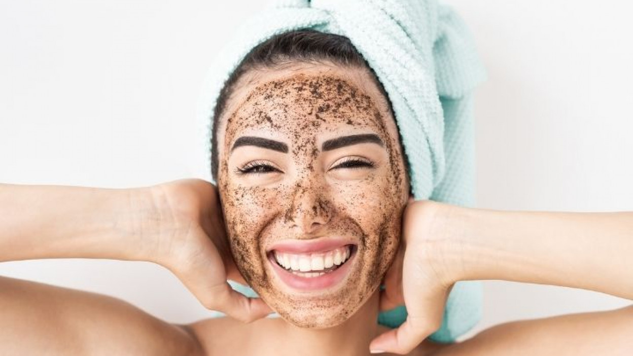 expandir bosquejo galope Mascarilla de café para las manchas de la cara, ¡recobra el tono natural de  tu piel!
