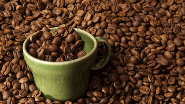 La cafeína en pequeñas dosis es un gran estimulante, pero se deben evitar los excesos