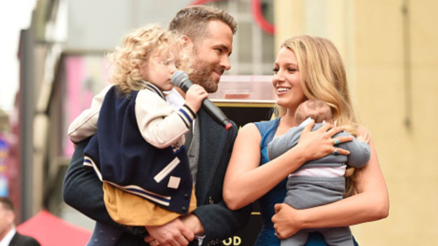 Blake Lively, Ryan Reynolds y sus hijas mayores.