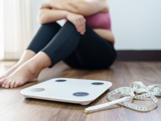Metformina para bajar de peso: 4 señales que revelan que está afectando ...
