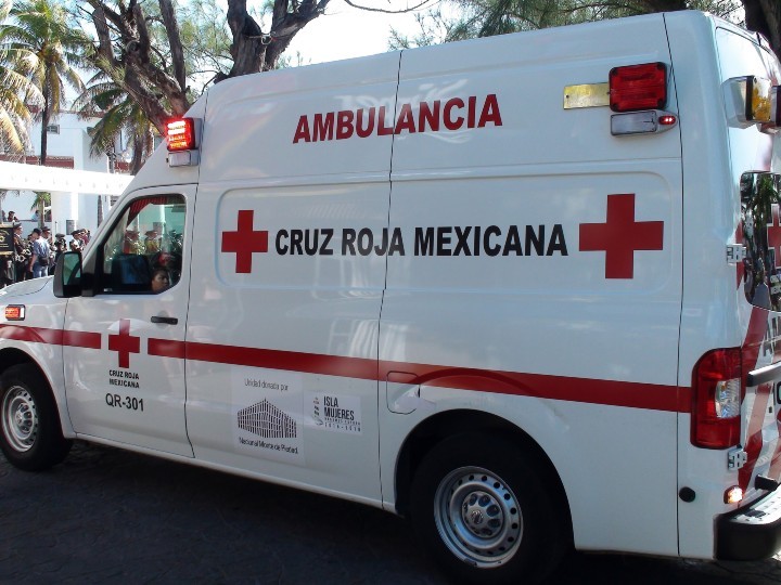 Apoya a la Cruz Roja y Los Topos para ayudar en las ciudades afectadas por el sismo