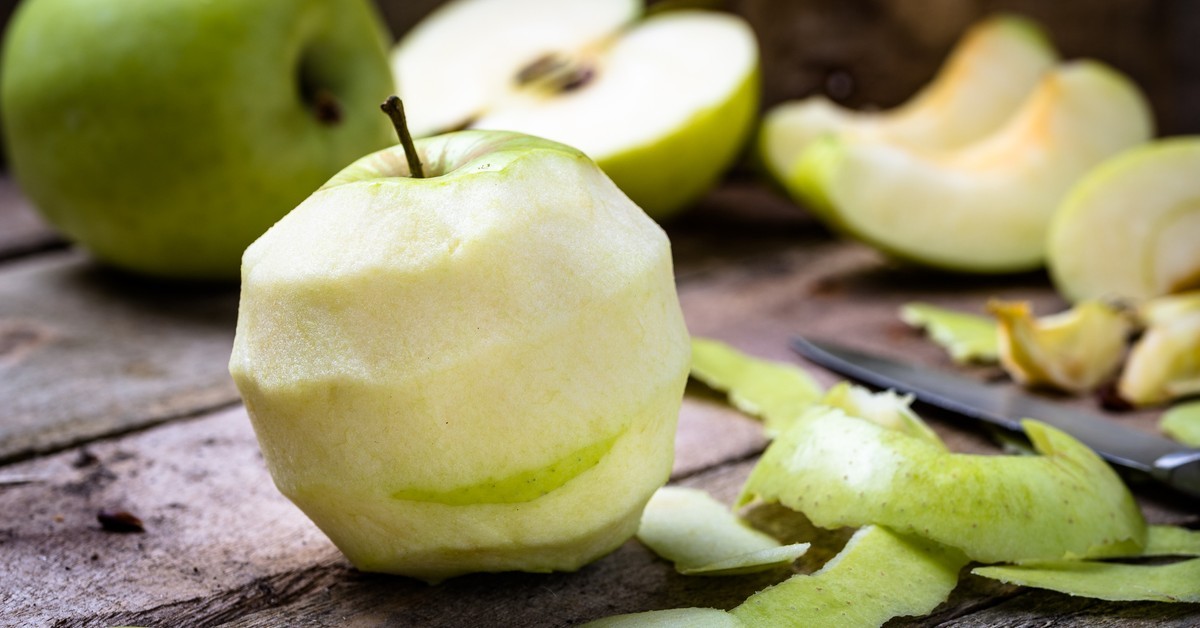delincuencia Humillar salir Elimina el estreñimiento crónico: 4 razones más para comer una manzana  verde en ayunas