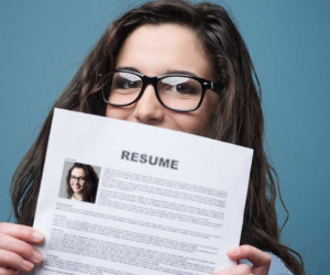 Cómo mejorar tu CV para encontrar (o cambiar de) trabajo este 2022
