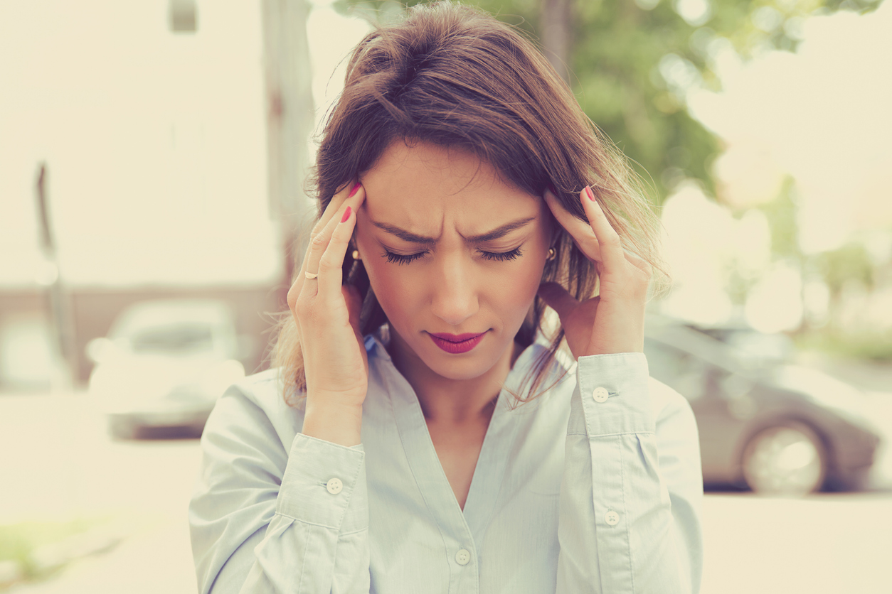 El dolor de cabeza en brotes se caracteriza porque se presenta de manera intermitente.